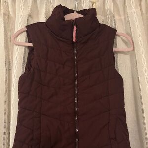 Aeropostale Burgundy puffer vest size small